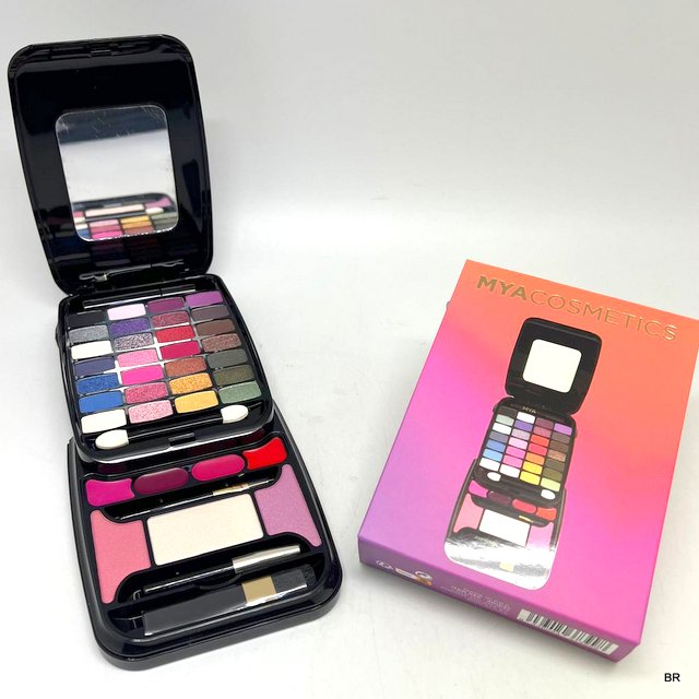 Caixa de Maquilhagem Mya Kit 43pcs ref.401043