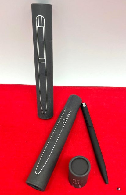 Esferografica em Aço em Cx. Preto ref. P4